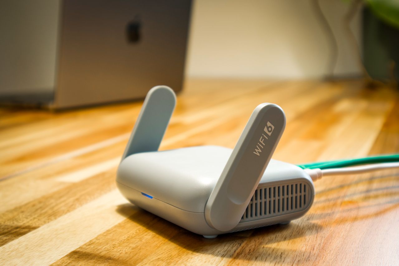 Router och internetuppkoppling som iptv streamas över